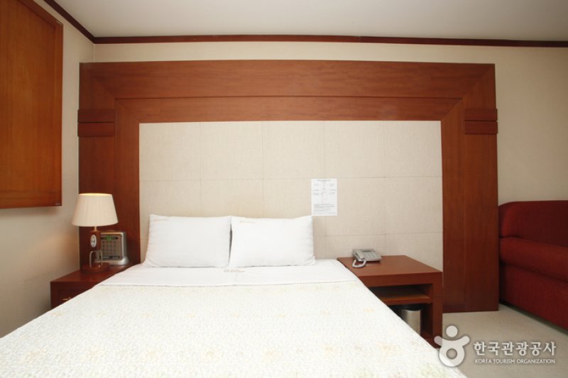 仁川空港ホテル（인천공항호텔(Hotel Incheon Airport)）