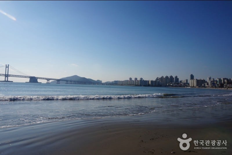 広安里海水浴場