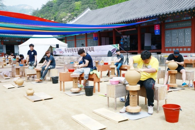 聞慶伝統茶碗祭り