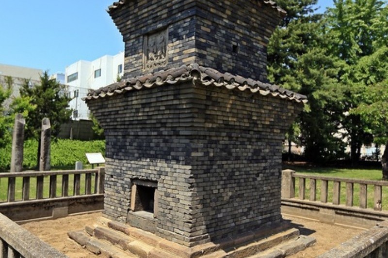 東部洞五層塼塔