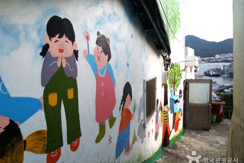 トンピラン村
