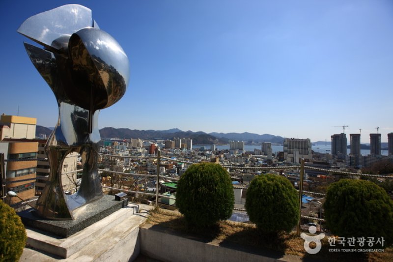 昌原市立馬山 文信美術館