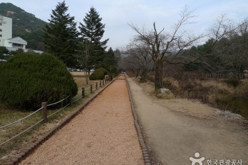 俗離山国立公園（忠清北道）（속리산국립공원
