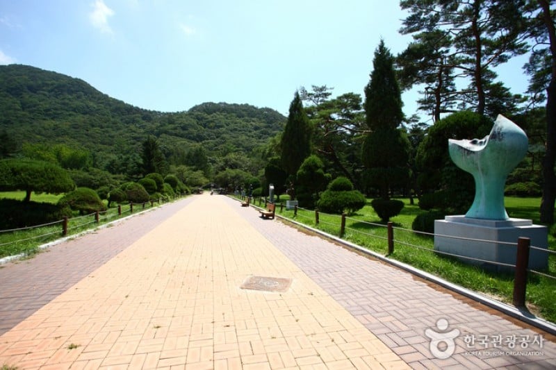 俗離山国立公園（忠清北道）（속리산국립공원