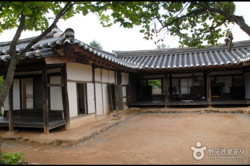 清風文化財団地