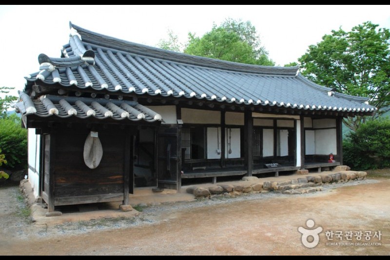 清風文化財団地