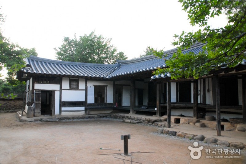 清風文化財団地