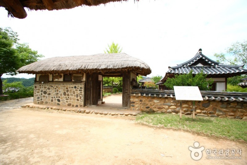 清風文化財団地