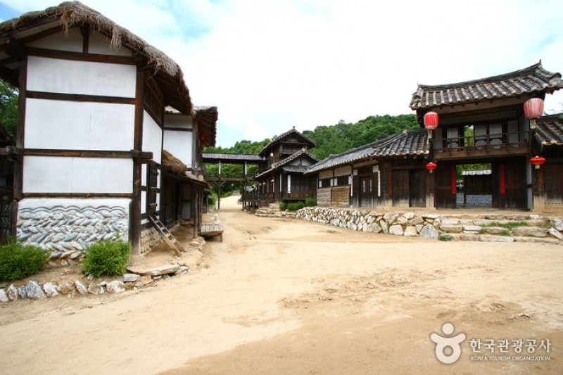 清風文化財団地