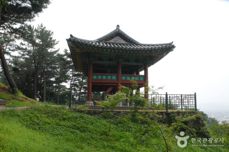官北里遺跡と扶蘇山城［ユネスコ世界文化遺産］