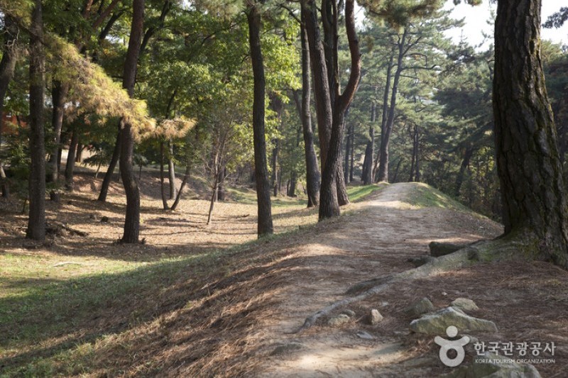 官北里遺跡と扶蘇山城［ユネスコ世界文化遺産］