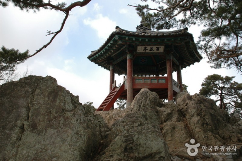 落花岩