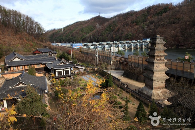新世洞七層塼塔