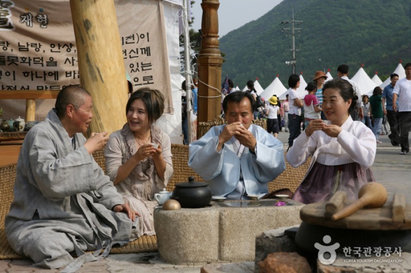 聞慶伝統茶碗祭り