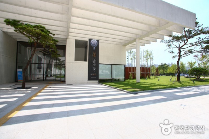 李應魯美術館