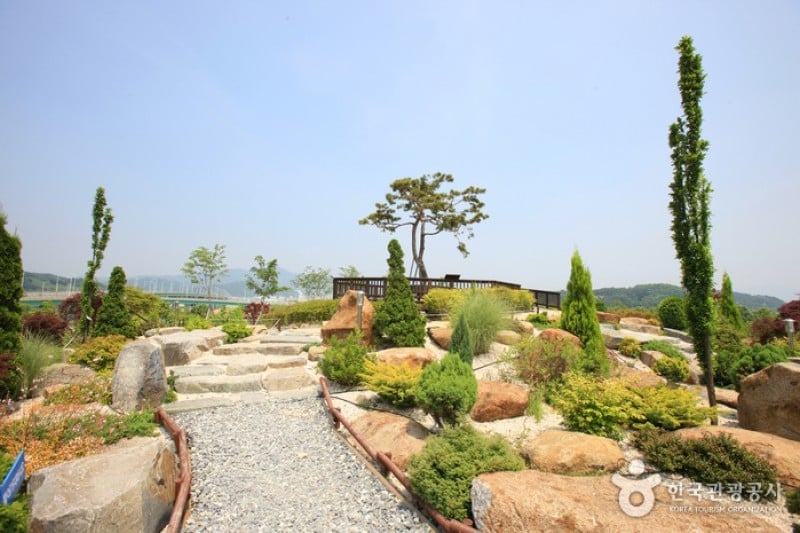 ハンバッ樹木園