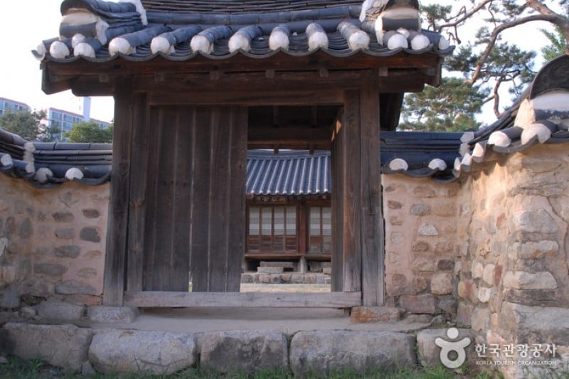 大田 懐徳同春堂