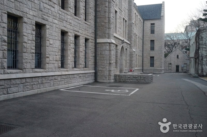 ソウル 高麗大学校本館（서울 고려대학교 본관）
