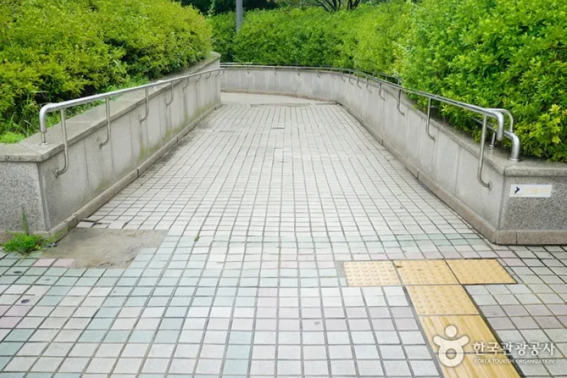 平松青少年文化センター（평송청소년문화센터）