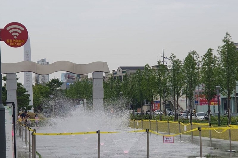 線路の森＆火の庭園（철길숲 &amp; 불의정원）
