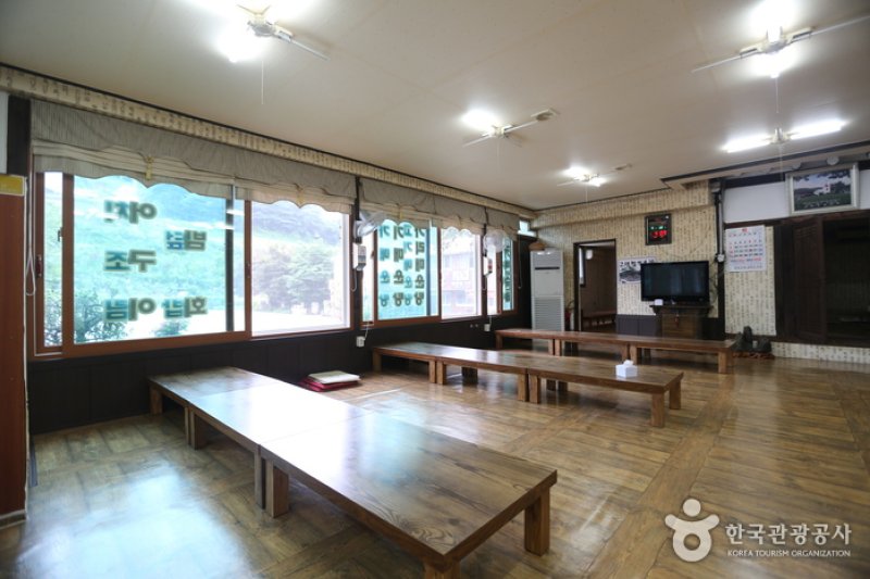 ケヤキ刺身専門店 