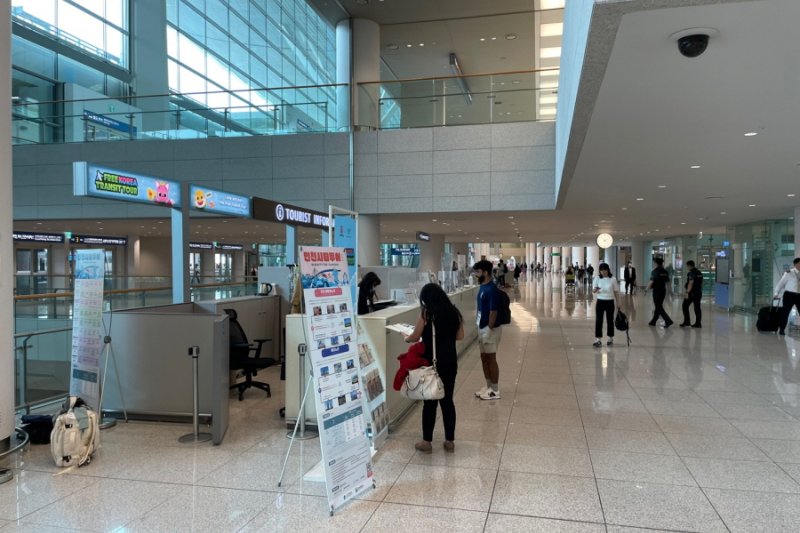 仁川国際空港観光案内所(第2ターミナル、西側)