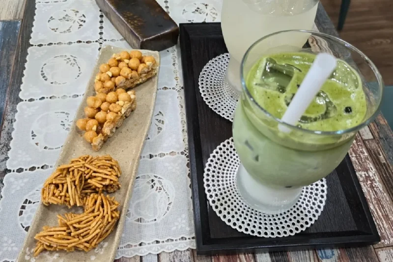 ホヨンナムカフェ (Hoyeonnamu Cafe)