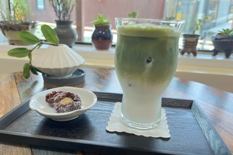 ホヨンナムカフェ (Hoyeonnamu Cafe)