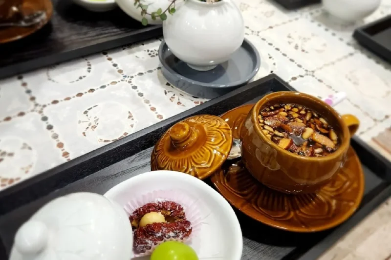 ホヨンナムカフェ (Hoyeonnamu Cafe)